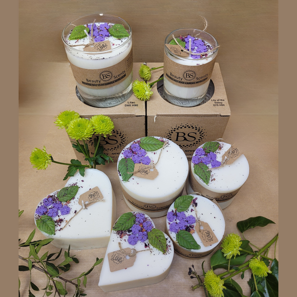 CANDLES WITH LILAC