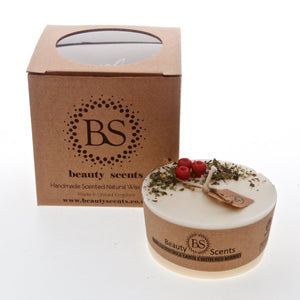 Mittelstark duftende Sojakerze mit roten Beeren, 6er-Box