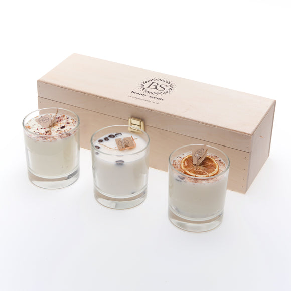 Geschenkset mit kleinen 3 verschiedenen Kerzen im Glas